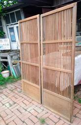 全檜木 日治時代 老臺灣 公部門 報架寫字檯 . 全原件  多功能 寫字檯 以及 報架 細節漂亮 . 老台鐵？ 日治總督 歷史價格詳細信息