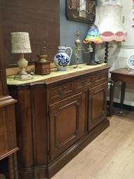 歐洲 老木架 大型 吊燈 . 六顆巨大奶油玻璃罩 . 徑 81-82  吸頂高 36 . 如需改為吊鍊按長度 費用另計 歷史價格詳細信息