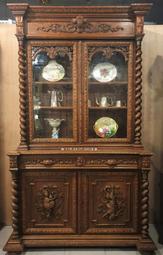 ⚜️ 皇家之門 . 歐洲古董 ⚜️19世紀 德國古董 黑森林 精湛手工 立體雕刻 花鳥 座鐘 花瓶 三件組 歷史價格詳細信息