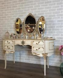 歐洲維多利亞時期雪佛蘭（琉璃），近幾百年最知名的琉璃品類，曾7019 歷史價格詳細信息