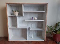 全檜木 日治時代 老臺灣 公部門 報架寫字檯 . 全原件  多功能 寫字檯 以及 報架 細節漂亮 . 老台鐵？ 日治總督 歷史價格詳細信息