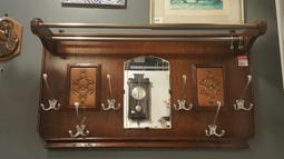 歐洲 老木架 大型 吊燈 . 六顆巨大奶油玻璃罩 . 徑 81-82  吸頂高 36 . 如需改為吊鍊按長度 費用另計 歷史價格詳細信息