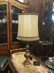 歐洲 大型 銅燈 庫存燈罩  . 老庫存 膠膜未拆 . 燈罩傾斜角度可調 . 燈罩徑 40 高度69 歷史價格詳細信息