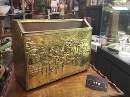 歐洲古董海報款鳶尾花琺瑯滴油胸針vintage胸花毛衣西服配飾 歷史價格詳細信息