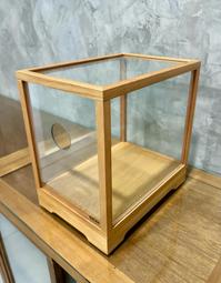 玻藝木業--斜面式 玻璃櫃 45*30(20)*30 歷史價格詳細信息