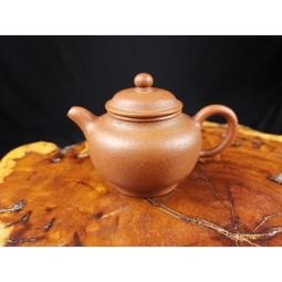 宜興早期紫砂壺 刻繪龍瓢壺  國工藝師朱新南.手工製.工藝師精心刻繪 原礦高溫段泥-容量200cc，14孔.出水順暢.附 歷史價格詳細信息