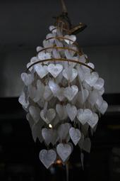 貝殼吊飾 自然材質 純手工製 手機吊飾 些許商品金屬表面稍有鏽蝕 接受者再下標 顏色隨機 歷史價格詳細信息