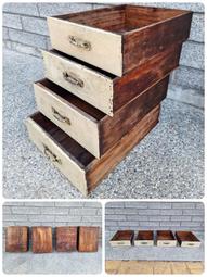 全檜木 日治時代 老臺灣 公部門 報架寫字檯 . 全原件  多功能 寫字檯 以及 報架 細節漂亮 . 老台鐵？ 日治總督 歷史價格詳細信息