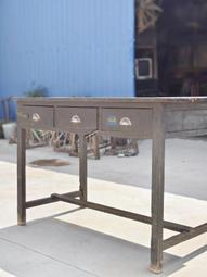 民國時期老刺繡，繡工精美漂亮，品相如圖，看好下單售后不退換。20372 歷史價格詳細信息