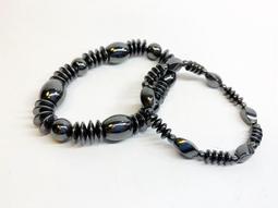 TAIWAN  按壓式酒精瓶   附漏斗好裝瓶    附掛勾好攜帶    三種樣式  一個50元 歷史價格詳細信息