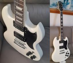 很新很好看的書,每本只要100元 歷史價格詳細信息