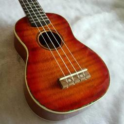 出清 便宜賣 Tomy 戰鬥陀螺的 發射器 軸....圖一合售無拆賣 請看商品描述 歷史價格詳細信息