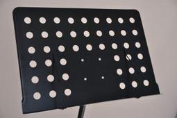 【嘟嘟牛奶糖】電吉他加購區．鐵製小譜架．附提袋．超好用．加購價250 G101 歷史價格詳細信息