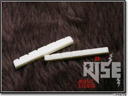 【又昇樂器.音響】STRAT電吉他適用 非牛骨上弦枕 DURO Nut ST Style 42 X 3.5X5.3mm 歷史價格詳細信息