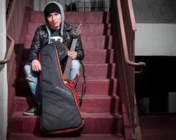 BLADE 小巧電動刮鬍刀 歷史價格詳細信息