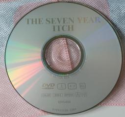 ╭★㊣ 七成新 亮面櫻桃紅 休閒 斜背包/側背包【HUANG】14-37-27公分 表面漆稍有脫落 特價 $149㊣★╮ 歷史價格詳細信息