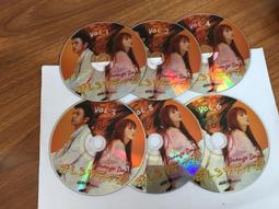 合售 1/6 27cm 娃用衣著(♡黑色合身寬口長褲、紗裙、斜口裙擺洋裝、1cm絨球9顆) 歷史價格詳細信息