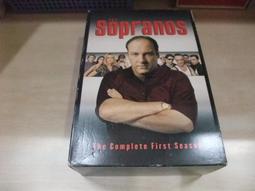 樂庭(DVD)歐美影集:(台灣正版)護士當家-第三季(Nurse Jackie-Season 3)(共12集)(3DVD 歷史價格詳細信息