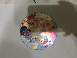 二手專輯[蜜雪&amp;薇琪   Kissy]1外塑膠盒套+1CD膠盒+1封面寫真歌詞摺頁+1寫真冊+1CD，2005年出版 歷史價格詳細信息