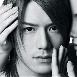 CD全新正版劉明峰+MATZKA2男双拼盤專輯2007限量版我只是想要試圖分裂人.蒲公英貴字櫃1 歷史價格詳細信息