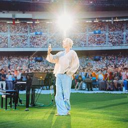 藤井風：LOVE ALL SERVE ALL（2CD+Photo Book/初回盤），全新未拆封。 歷史價格詳細信息