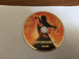 二手 Lativ micro fleece 長版睡衣 長袖帽T 冬天服飾 L號 備用鈕扣一顆 歷史價格詳細信息