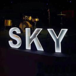 深淵鏡3d發光字千層鏡戶外立體落地招牌門頭燈箱酒吧霓虹燈牆 歷史價格詳細信息