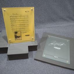 YOSHIKI 簽名樂譜 壓克力立牌 展示架 / X JAPAN XJAPAN 價格比較,價格查詢,歷史價格詳細信息