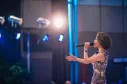 婚禮歌手The Wedding Singer-亞當山德勒 茱兒芭莉摩 克莉絲汀泰勒-英語發音/繁體中文字幕-台灣中龍正版 歷史價格詳細信息