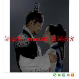 ［現貨］韓國 雙天使草鞋英文 寬肩 男生 單穿 夏天 無袖 薄款 外搭背心 正韓 穿搭客 涼快 夏天 上衣 街頭 黑白满599免運 歷史價格詳細信息