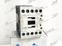 DICLA薩克森水波紋手拿包 歷史價格詳細信息