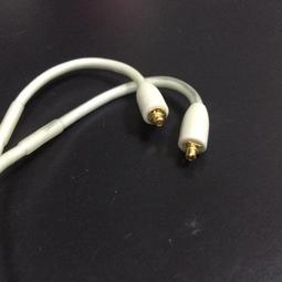 （議價出售）舒爾耳機升級信號線  雙屏蔽➕2芯超高密度無氧銅 線長2米 外徑4mm  價格：120元  帶一邊原裝耳機 歷史價格詳細信息