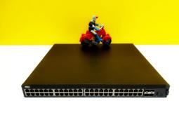 Dell Networking N1548 Ethernet Network Switch 歷史價格詳細信息