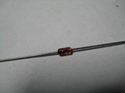 穩壓二極體、稽納二極體 Zener Diode 8.2V 福利品 $1/2pcs 歷史價格詳細信息
