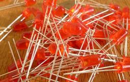 LED發光二極體F4/4mm有邊透明短腳高亮白光紅光藍光綠光直插燈珠 歷史價格詳細信息