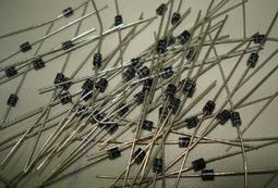 FAST 快速二極体 ( ST STTH8R06FP ) ITO-220AC (1&larr;3) 600V 8A 45ns 歷史價格詳細信息