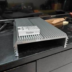 訂製鋁框 奈良美智海報用框 尺寸 110x120cm 此商品屬訂製商品 歷史價格詳細信息