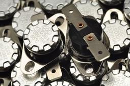 溫控開關溫度控制器 KSD301 常閉/常開40-160度250V/10A W2 [432478] 歷史價格詳細信息