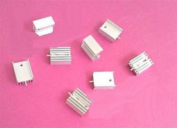 【散熱片】TO-220 三極管鋁散熱器 黑色單針款 15*10*30mm 廠家直銷 歷史價格詳細信息