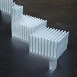 【散熱片】散熱塊 金色鋁制28*28*15mm散熱器 芯片導熱塊 歷史價格詳細信息