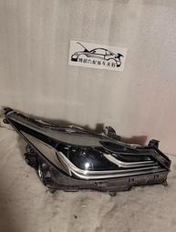 議價出售豐田亞洲龍大燈，原廠拆車左邊正駕駛大燈，葉子板腳有修復不影響使用，其他完好，不帶電腦板，標價不包郵，郵費順豐到 歷史價格詳細信息