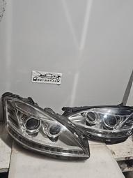議價出售奔馳s350  w221大燈  05-09款原廠拆車大燈  正常使用痕跡，燈腳齊全，半總成不帶燈泡電腦板，帶夜 歷史價格詳細信息