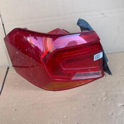 議價出售17-19款馬自達cx5右大燈，馬自達cx5拆車大燈，圖片實物，成色漂亮，保證原廠。幾乎沒有瑕疵，原廠純拆 歷史價格詳細信息