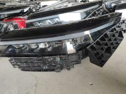 議價出售理想L7大燈，原廠拆車低配LED大燈總成，燈面輕微劃痕，有點小瑕疵不影響使用，完全可以忽略，標價不包郵 歷史價格詳細信息