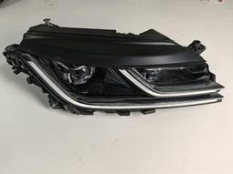 詢價出售一汽大眾邁騰左前大燈，燈面有輕微劃痕，純拆車，無任何修復原廠原裝。可直接裝車使用。。 歷史價格詳細信息