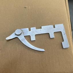 出售一個多年以前，老人珍藏的，的一個鑲嵌著寶石的小 歷史價格詳細信息