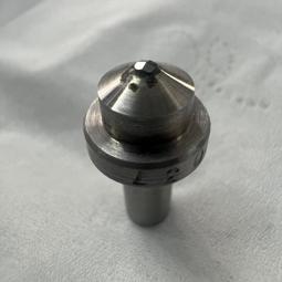 出售一個多年以前，老人珍藏的，的一個鑲嵌著寶石的小 歷史價格詳細信息