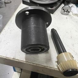 議價出售老古董60年代顯微鏡立柱稍銷立柱 600元包郵 老古董高精度 未使用！ 鑄鐵滑塊，軌長73mm 銅鏡筒 錐銷限 歷史價格詳細信息