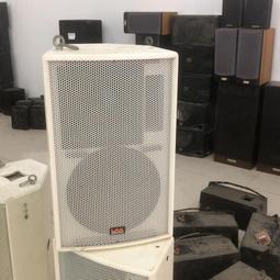 《承擔家變：白色恐佈下的朴子張家》/ 中央研究院臺灣史研究所 歷史價格詳細信息