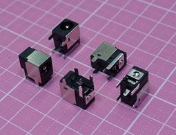 台灣現貨Dc電源適配器帶電池夾12v車載usb充電器手機4端口自動識別分流充電 歷史價格詳細信息